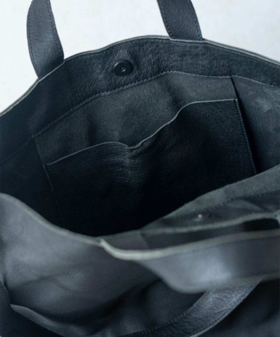 ARAI TETE / Black