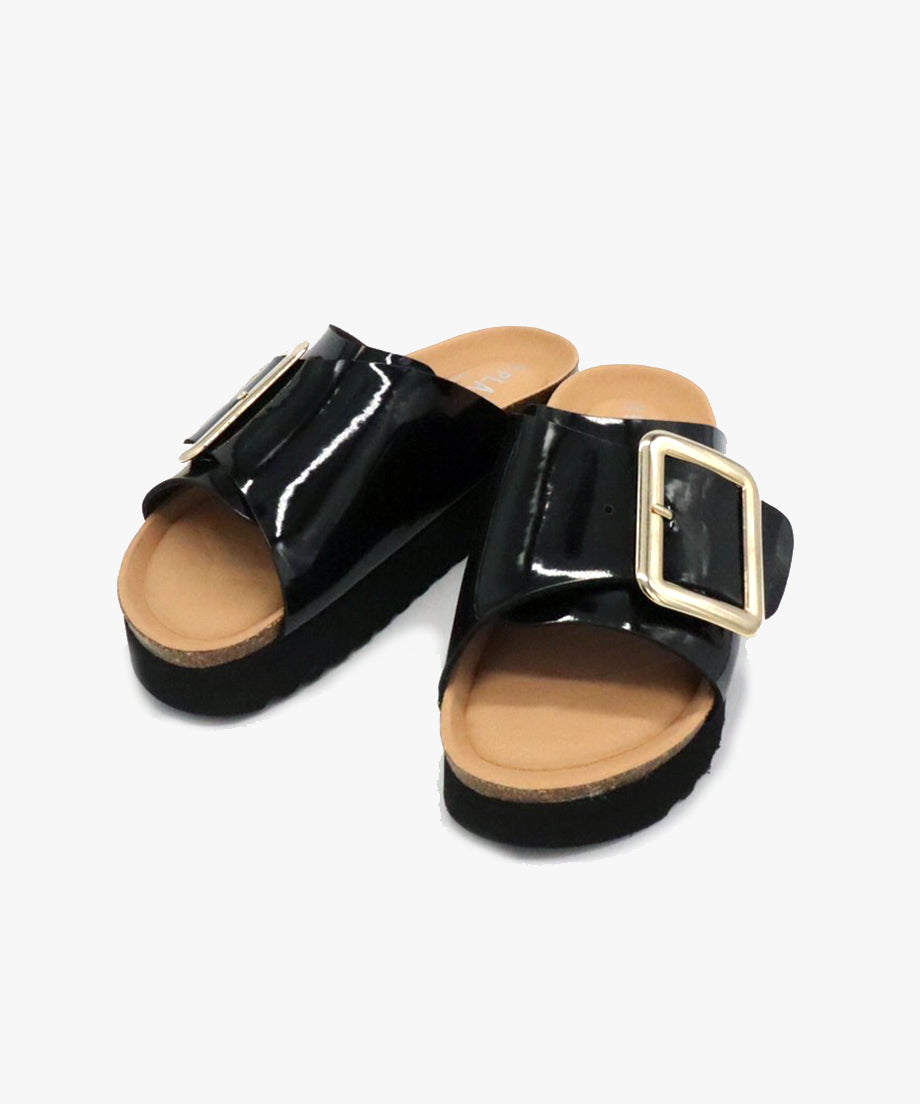 ビッグバックルサンダル / Black & Black