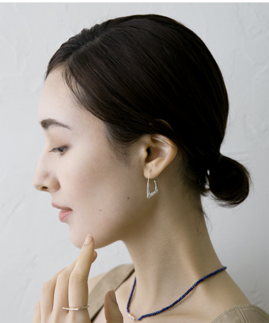 スクエアピアス / Silver