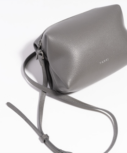 クロスボディバッグ / Grey