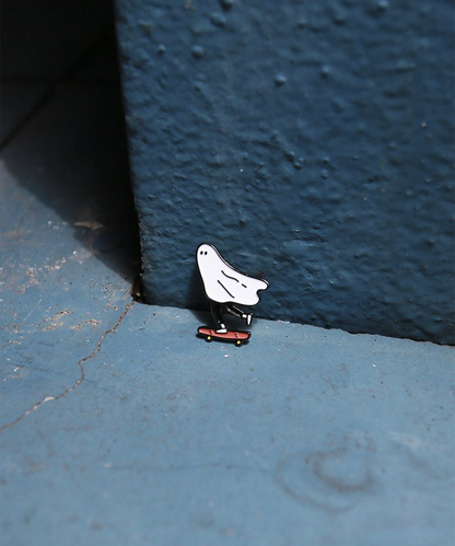 ピンズ / Skateboard Red