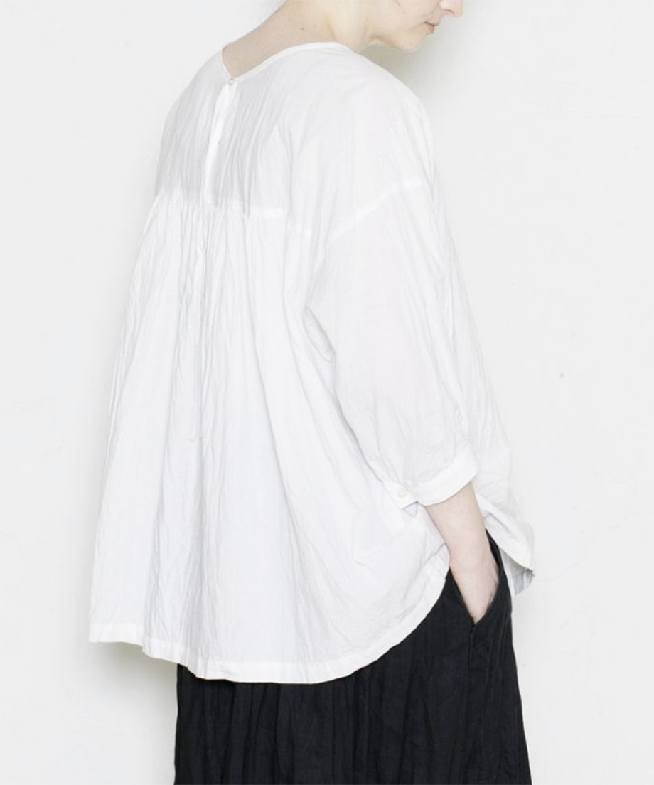 プルオーバー / Off White