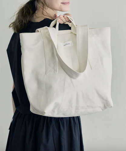 バッグ / Caow White