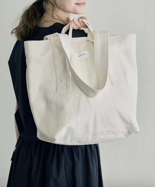 バッグ / Caow White