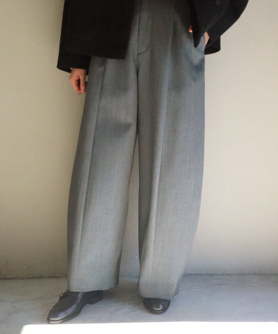 パンツ / Top gray