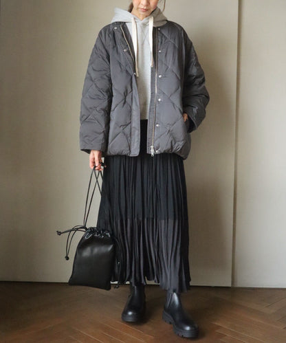 ダウン / Charcoal