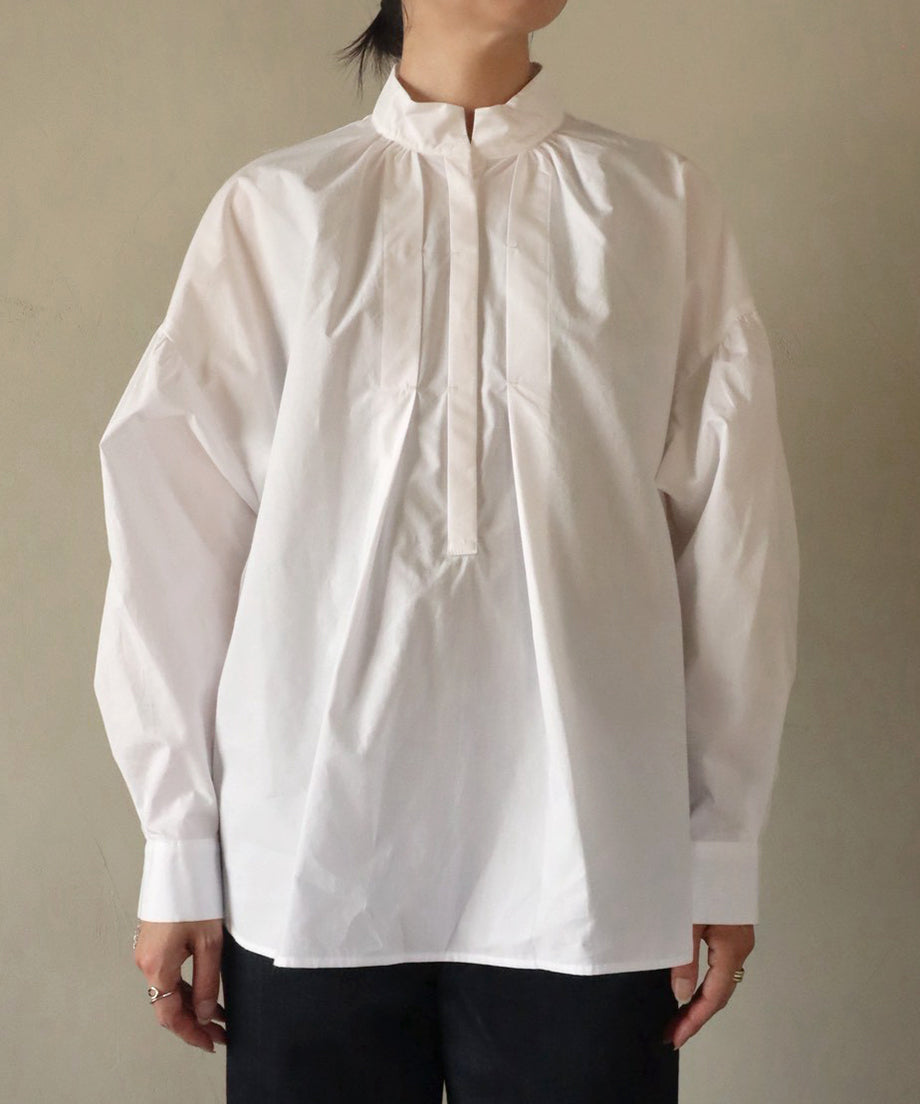 ブラウス / White