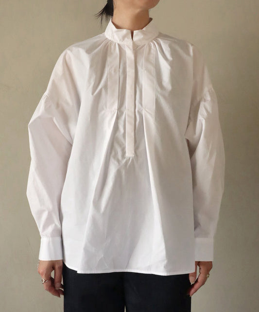 ブラウス / White