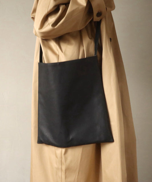 ZUTA M / Charcoal Gray