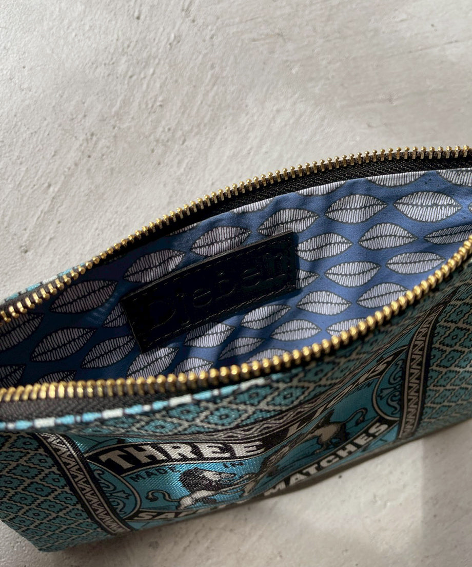 ポーチ / Three Lions