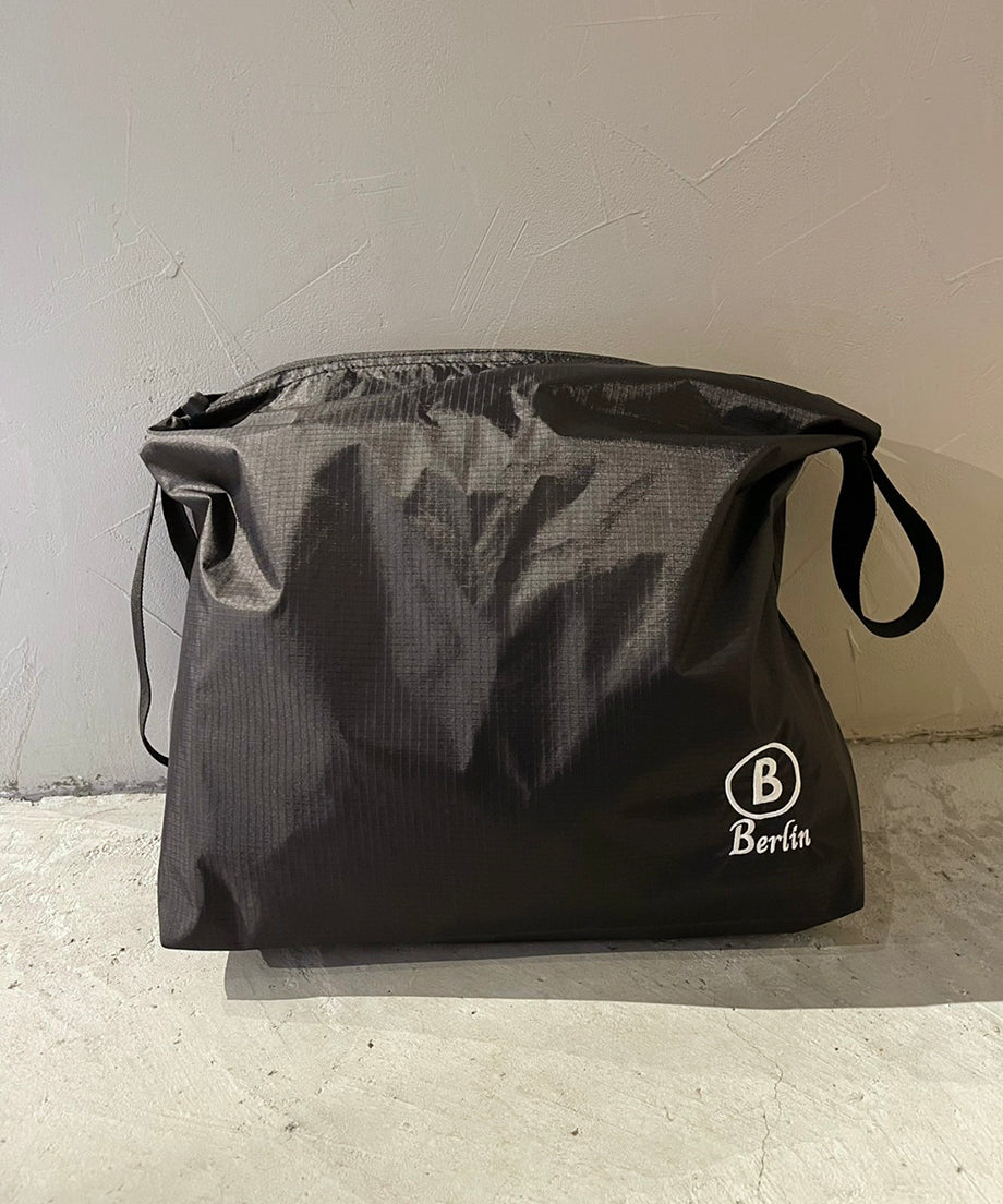 ショルダーバッグ / Black & Berlin